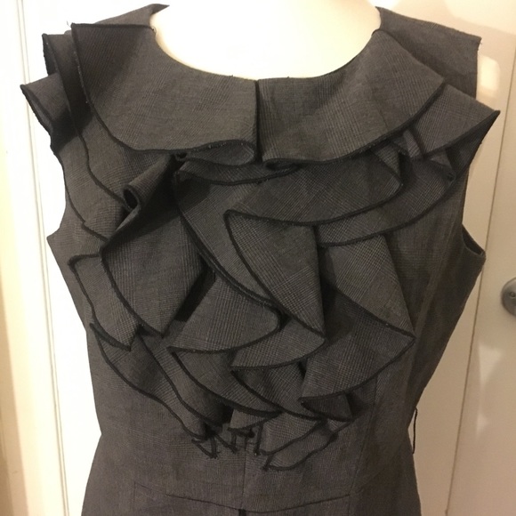 Women’s Dress - Picture 2 of 4